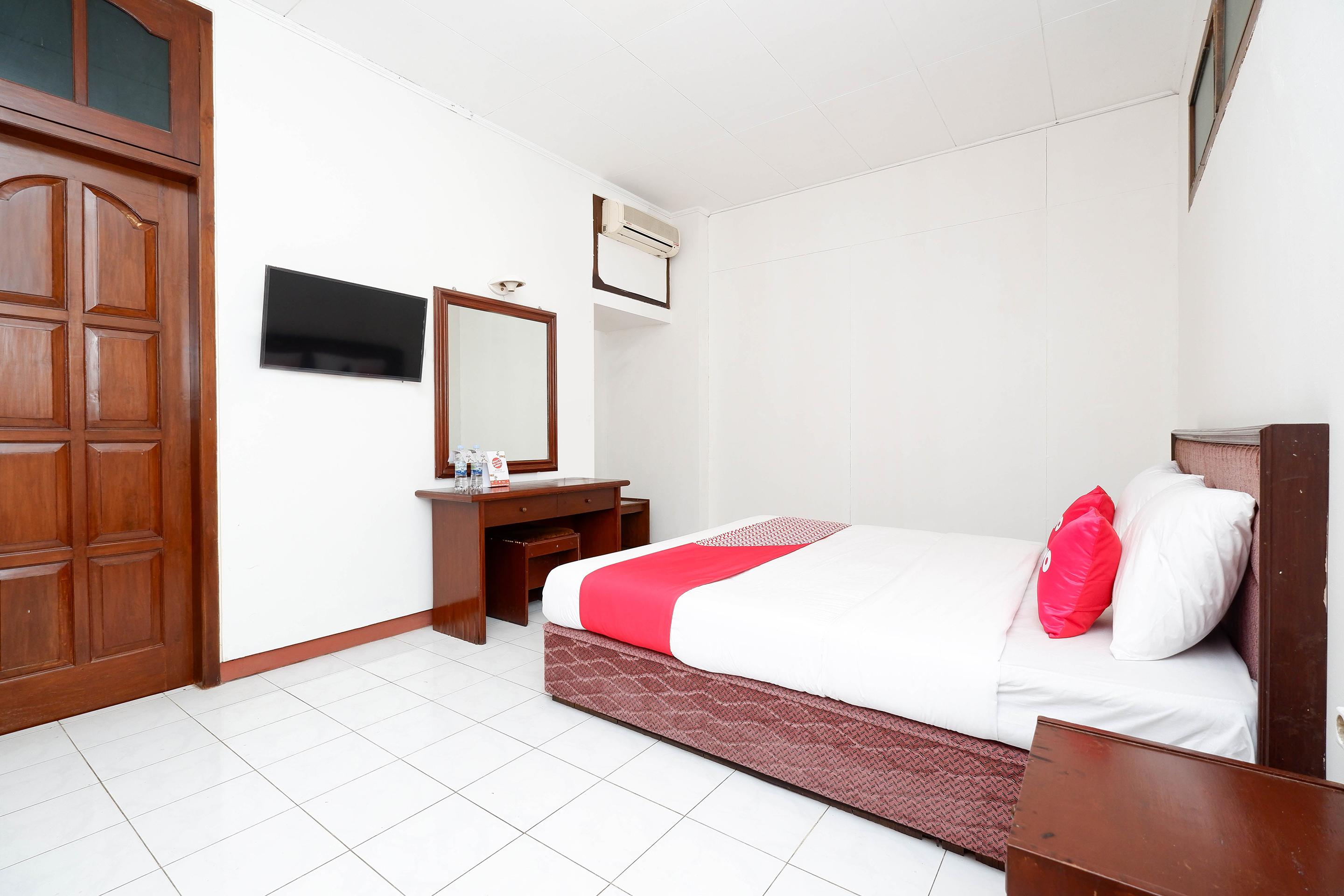 Surakarta  Super Oyo Capital O 1644 Hotel Griya Kencana מראה חיצוני תמונה